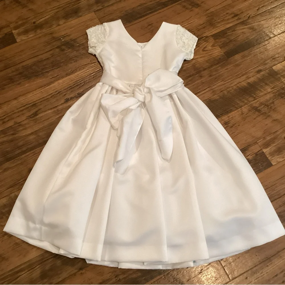 Girls Posies Formal Dress White Lace SeedPearl Satin Sash Crinoline Flower Girl